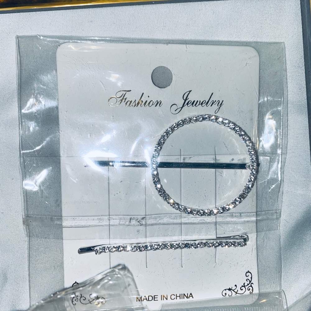 Diamond Accessory Bundle - Picture 3 of 6